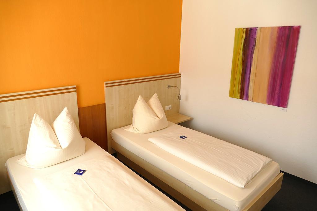 Hasi'S Hotel Grafing Exterior foto